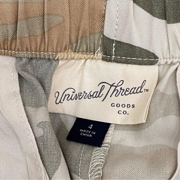 UNIVERSAL THREAD 100% Lyocell Camo Camouflage Soft Cargo Pants Size 4 - Picture 7 of 11